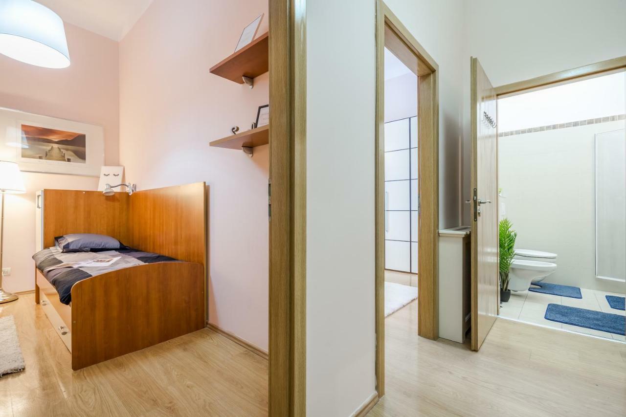 Bpr King Prime With A/c Appartamento Budapest